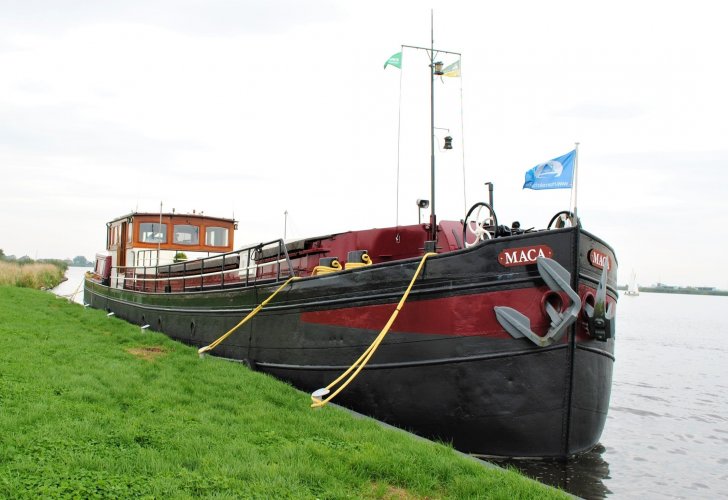 Spits, Woonschip 30 M - image 3