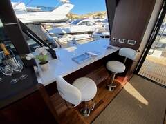 Galeon 650 Skydeck - picture 10