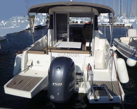 Jeanneau Merry Fisher 695 The boat is on a very