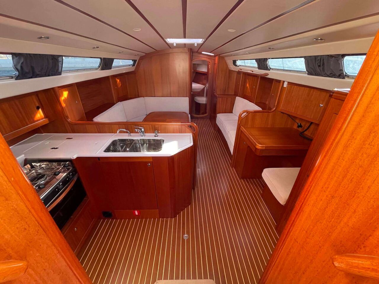 M Yachts M 46 - picture 3