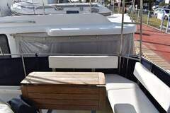 Tollycraft 40 Sundeck - picture 6