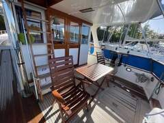 Grand Banks 42 Europa - picture 2