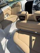 Crownline 325 SCR - picture 4