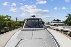 Astondoa 377 Coupe Outboard - Bild 10