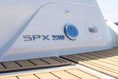 Sea Ray SPX 230 - resim 10
