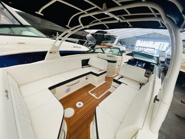 Sea Ray 270 SDXE - picture 3