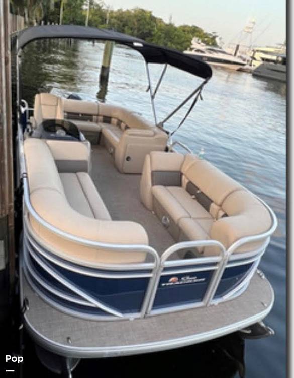 Sun Tracker Party Barge 20 DLX - immagine 2