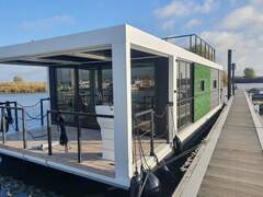 Modern 12 Houseboat - picture 3