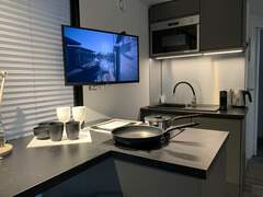 Modern 11 Houseboat - picture 8