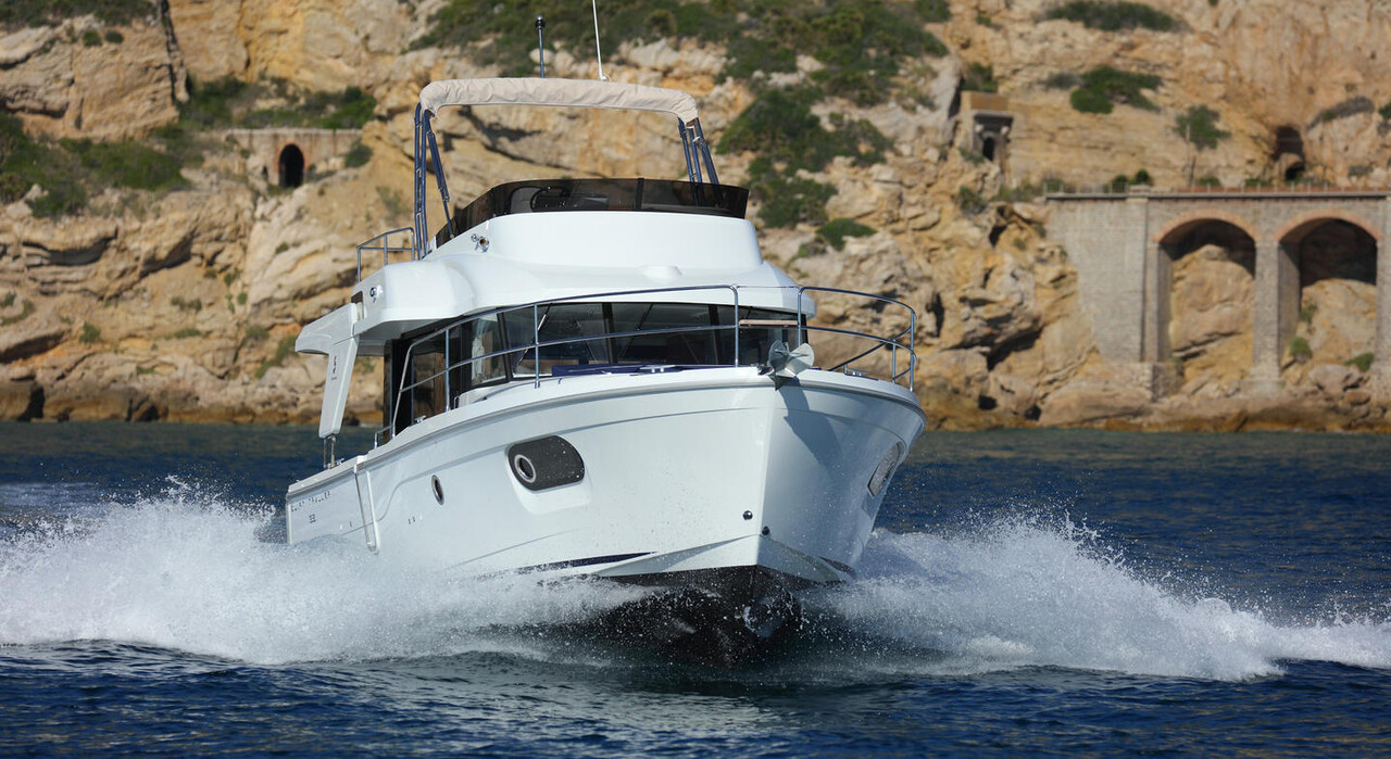 Bénéteau Swift Trawler 35 - inkl. VIP Yachthelp