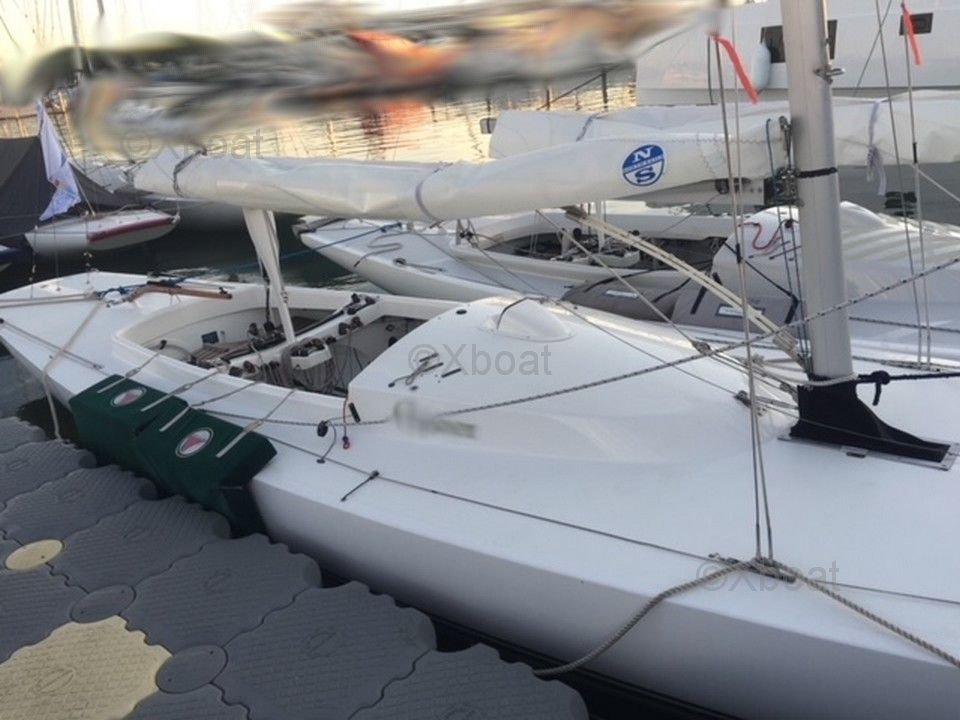 Petticrows Dragon 2009 GRP white.Two Green (sailboat) for sale