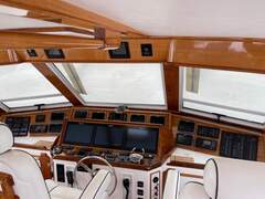 Viking 54 Sport Yacht - picture 7