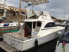 Luhrs 32 Convertible - image 8