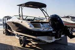 Sea Ray SPX 190 Outboard - фото 5