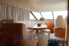 Fairline 68 Fly - picture 4