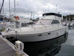 Astinor 1150 Following a Washing ban in the Port - imagem 2