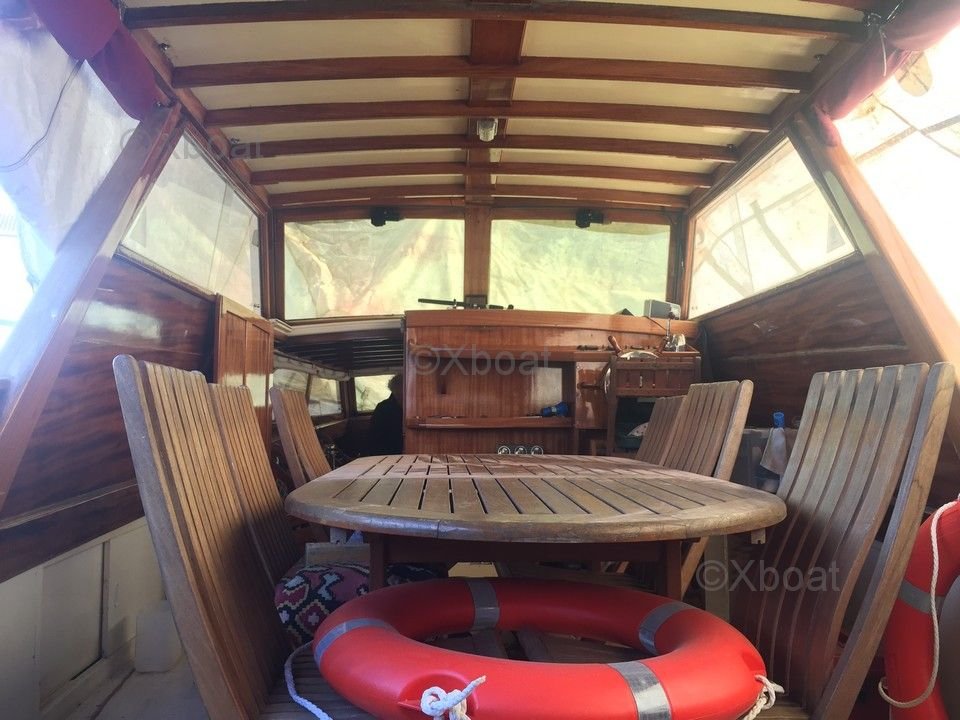 Vedette Classique Beautiful Classic Wooden Cruiser - image 3