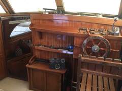 Vedette Classique Beautiful Classic Wooden Cruiser - immagine 6