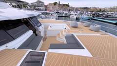 Fountaine Pajot Power 67 - picture 8