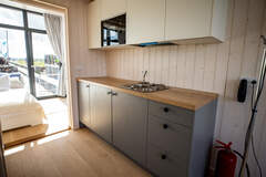Twin Vee Butterfly Houseboat - picture 8