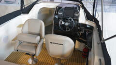 Quicksilver Activ 555 Cabin mit 80 PS Lagerboot - фото 8