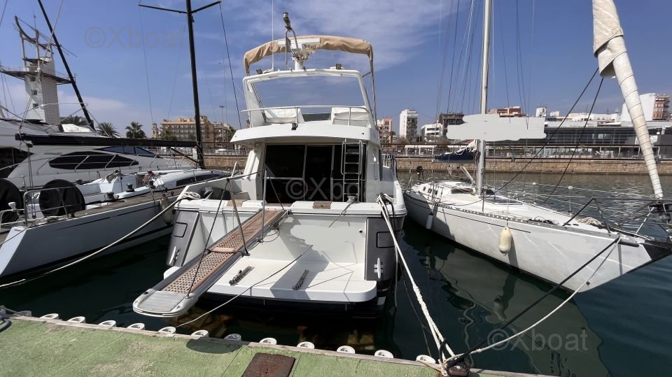 Mochi Craft 46 Fly NICE UNIT WITH Interior Refit and - picture 3