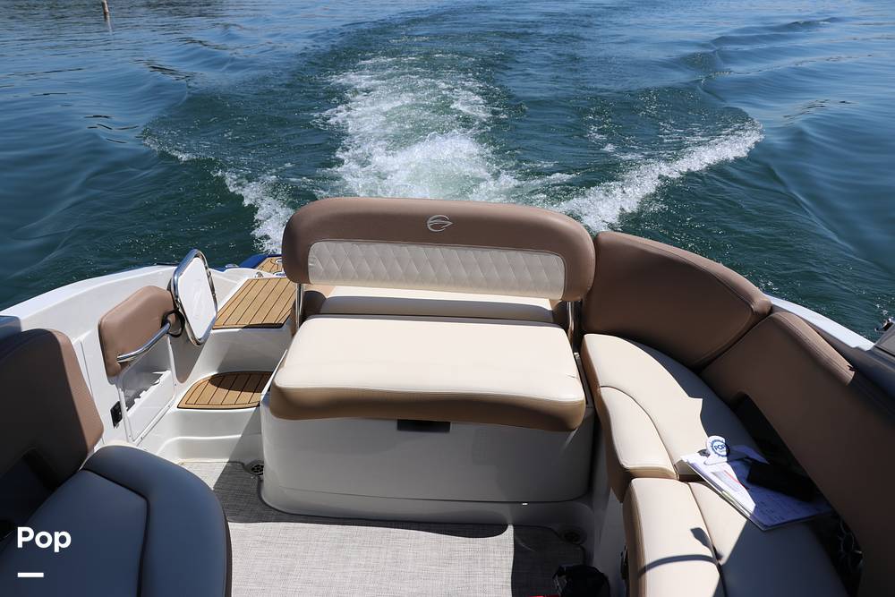 Crownline 280 SS - picture 3