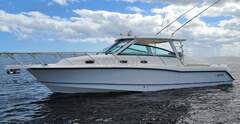 Boston Whaler 345 Conquest Superb unit in near new - image 1