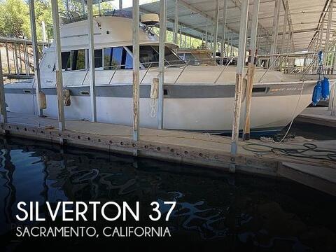 Silverton 37 Convertible