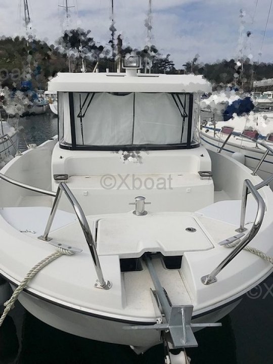 Bénéteau Barracuda 8 NEAR NEW Boat, Fusion HP 200 - resim 2