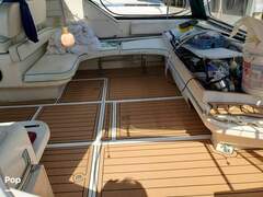 Sea Ray 400 Express Cruiser - picture 7
