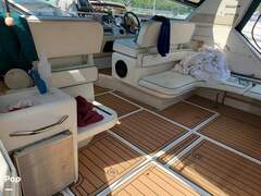 Sea Ray 400 Express Cruiser - picture 8