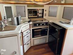 Sea Ray 340 Express - picture 9