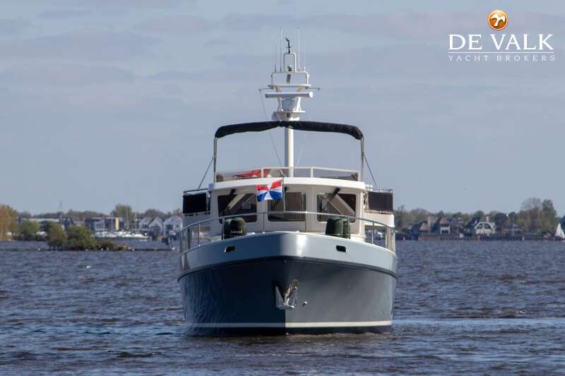 Privateer Trawler 50 - picture 2