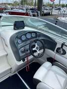 Sea Ray 220 Overnighter - picture 7
