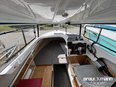 Texas 646 Pilothouse Boat - picture 8
