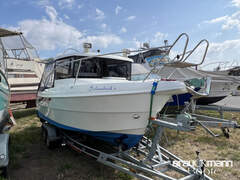 Texas 646 Pilothouse Boat - picture 3
