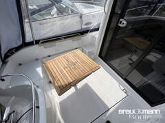 Texas 646 Pilothouse Boat - picture 7
