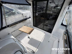 Texas 646 Pilothouse Boat - picture 6