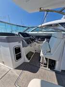 Cobalt The R 35 is a Luxury Pleasure boat - picture 10