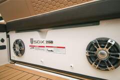 Sea Ray SDX 250 2610199 Outboard Black - фото 8
