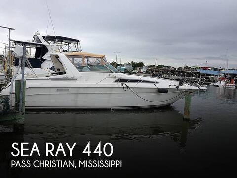 Sea Ray 440 Sundancer