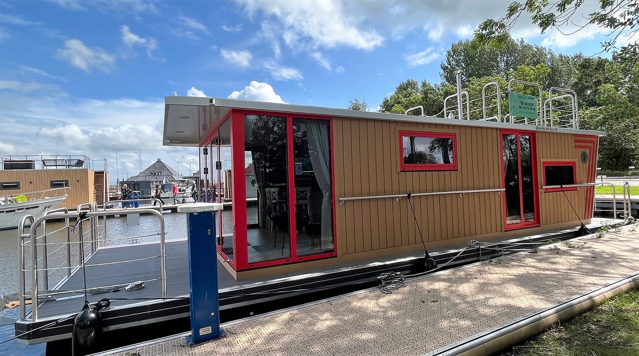Nordic 40 CE-C Sauna Houseboat - immagine 2
