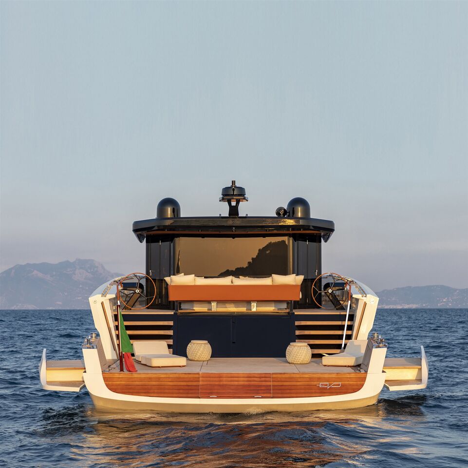 Evo Yachts V8 - Bild 2
