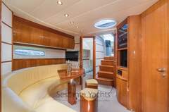 Pershing 50' - picture 10