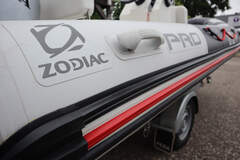 Zodiac Pro 500 Touring inkl. Pega Anhänger - fotka 9