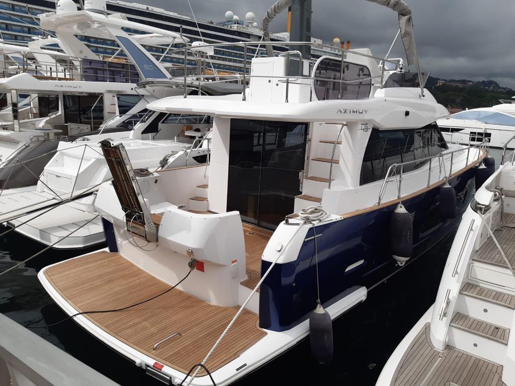 Azimut Magellano 43 (powerboat) for sale