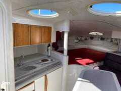 Chris-Craft Crowne 33 - picture 3
