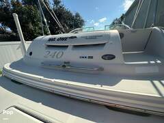 Sea Ray 240 Sundeck - picture 10