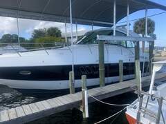 Cruisers Yachts 420 Sports Coupe - resim 4